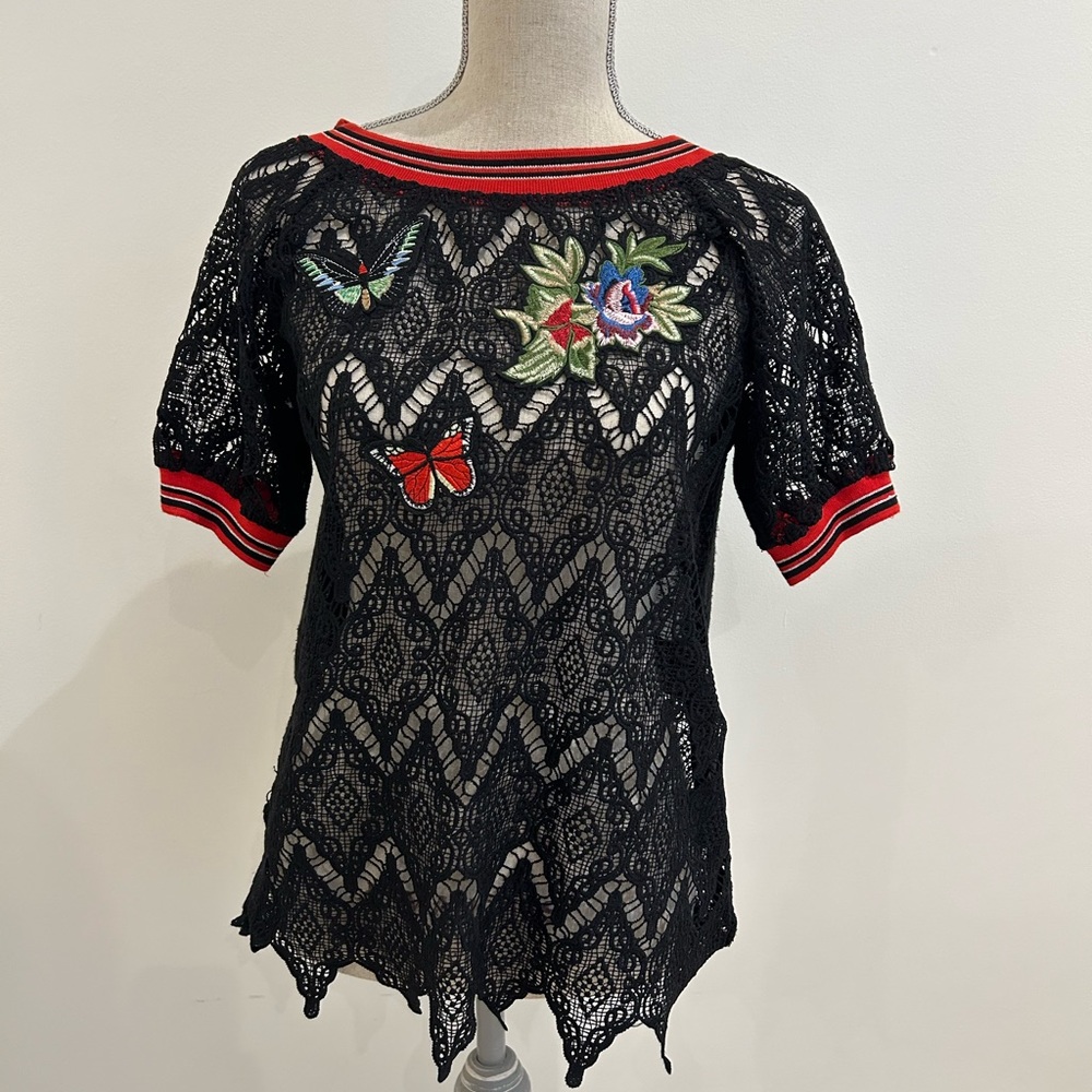 Vintage floral embroidered top